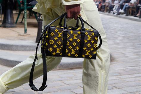 Luxury Analysts Applaud Louis Vuitton Price Increase 